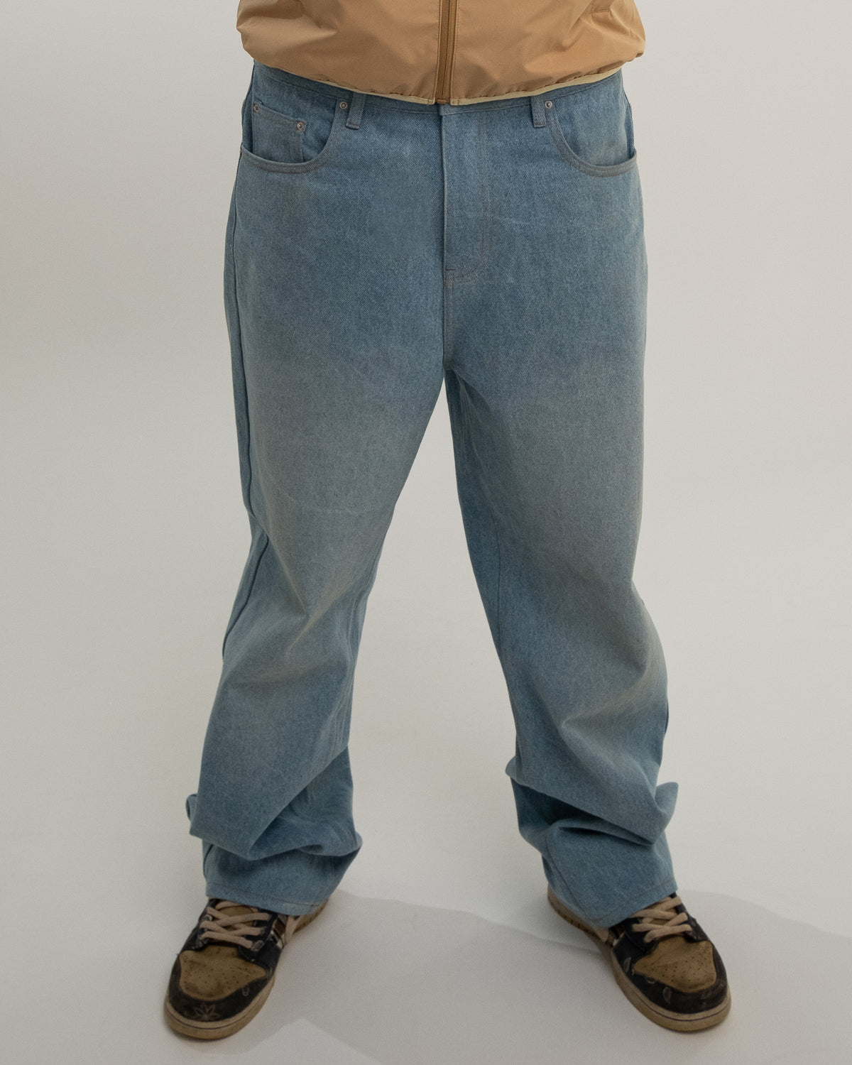 JEANS LYSEBLÅ