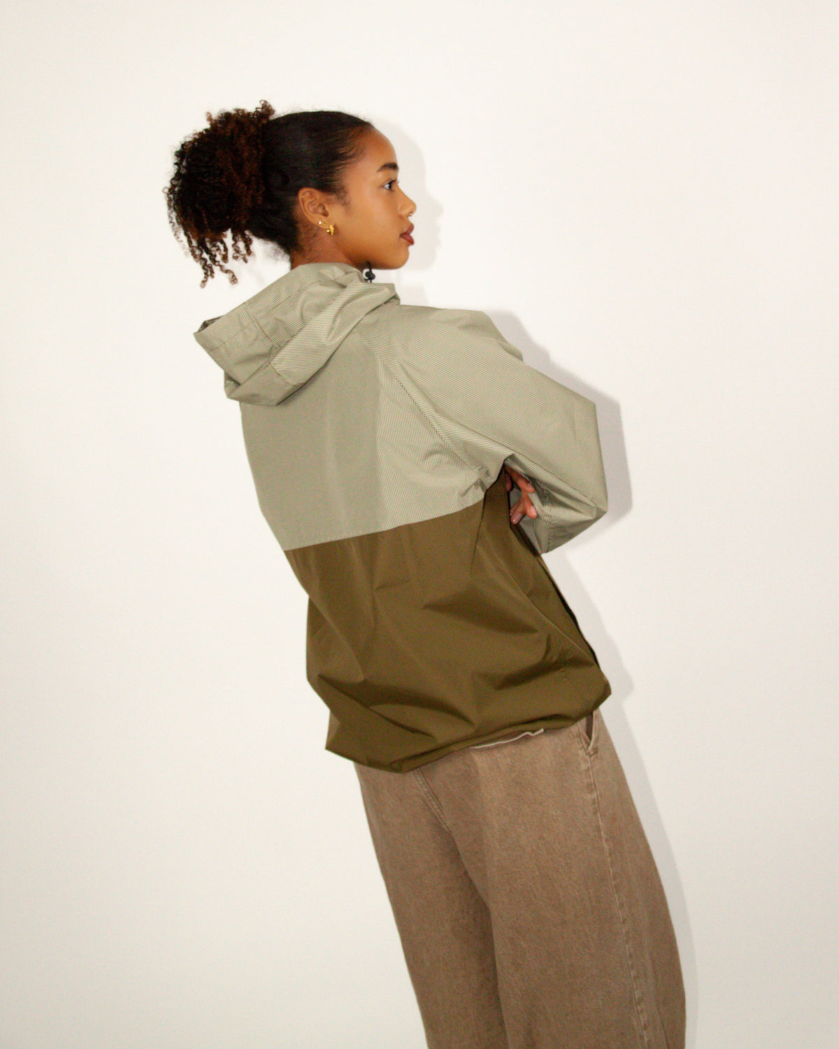 STRIBET VINDJAKKE GRØN