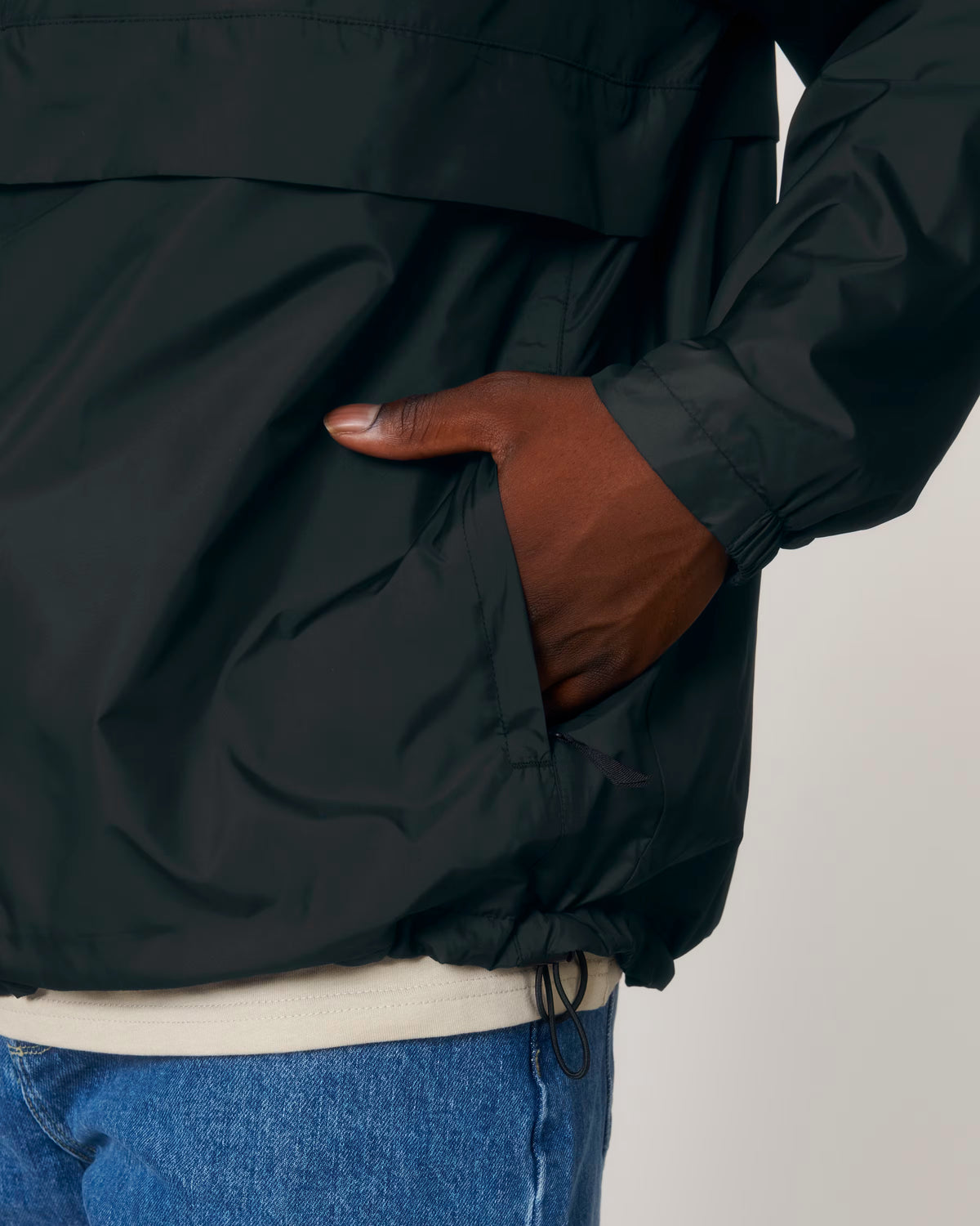 ANORAK SORT