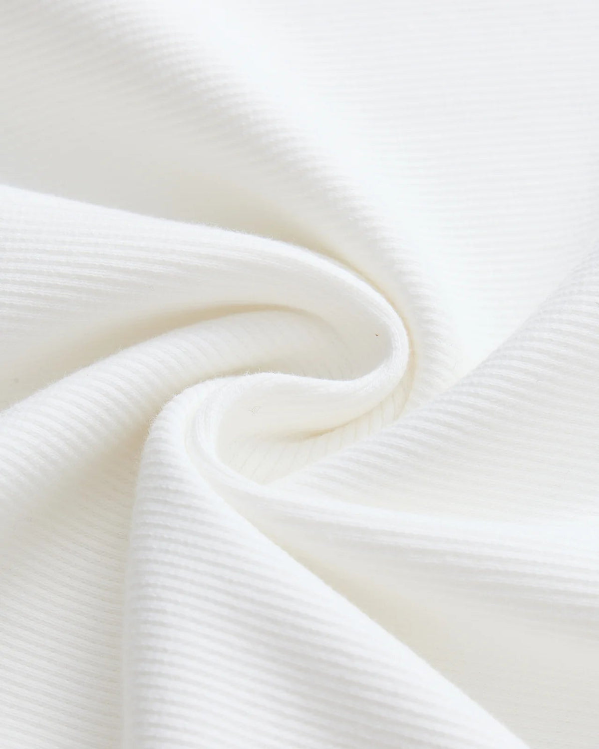 HENLEY T-SHIRT HVID